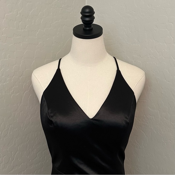 NEW JOVANI SZ 6 BLACK STRETCH MATERIAL RUCHED BODICE FORMAL EVENING GOWN - Picture 3 of 16